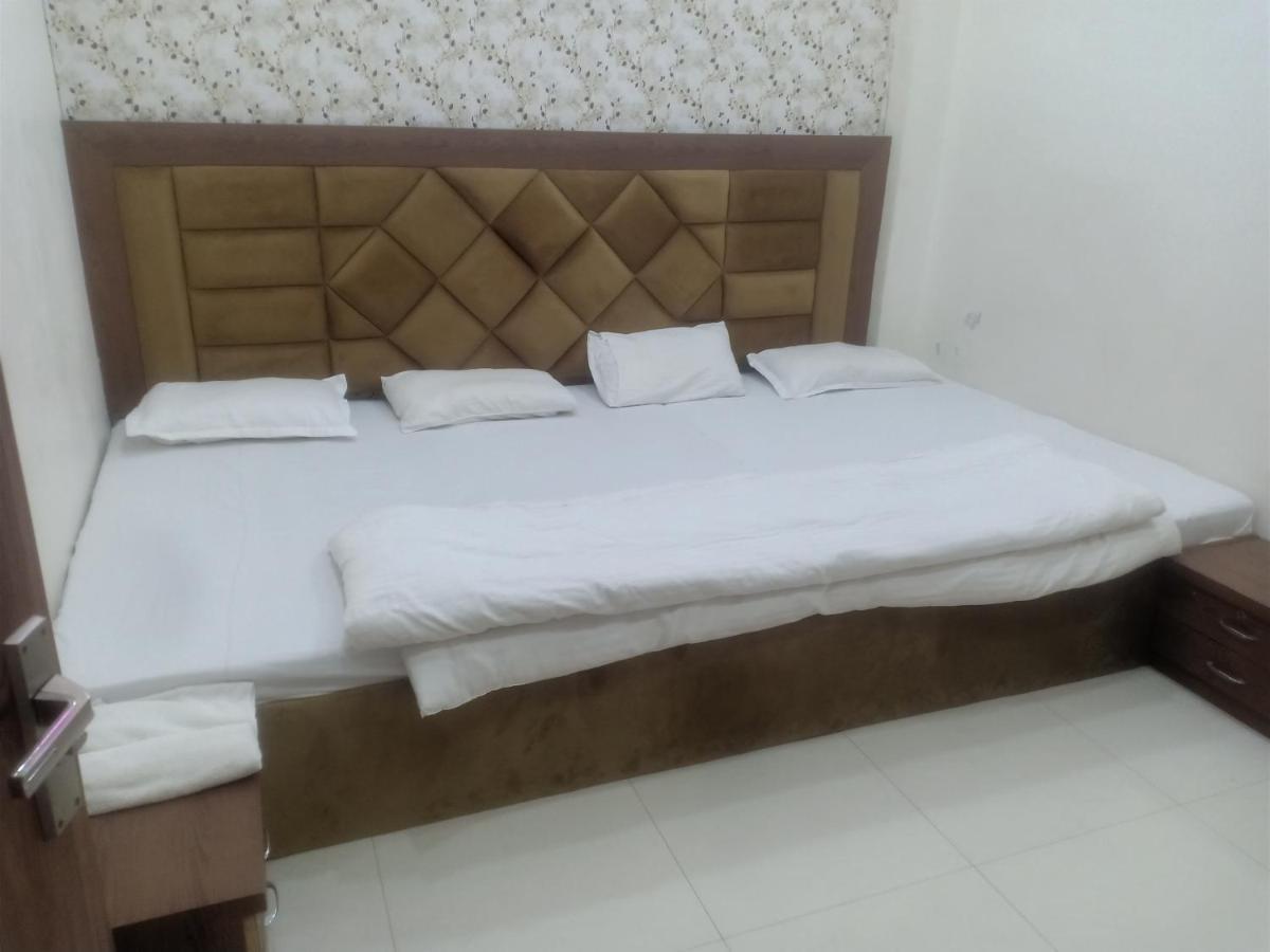 Hn Palace Homestay Agra  Pokoj fotografie